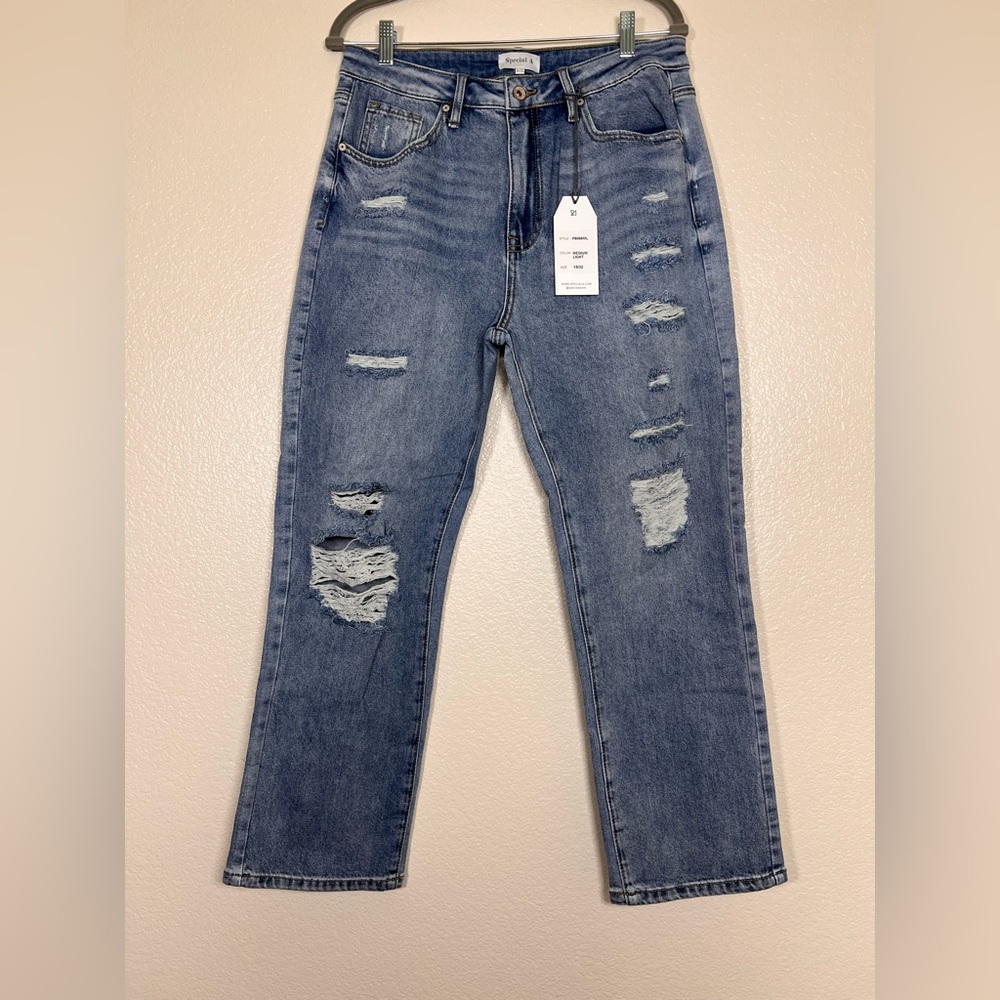 Special A Distressed High-Rise Women's Jeans SIZE 15/32.